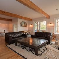 Hotel Broad Ripple Logo