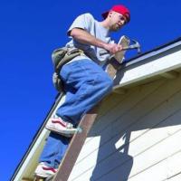 Thompson Roofing LLC Logo