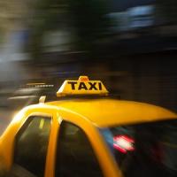 Lakay Xpress Transportation Logo