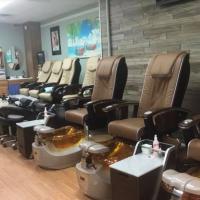 Tanning & Nails Salon Logo