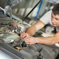 J & M Auto Repair Logo