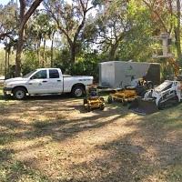 Pride Lawn Service LLC Logo