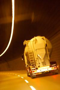 Fahringer's Hauling Logo